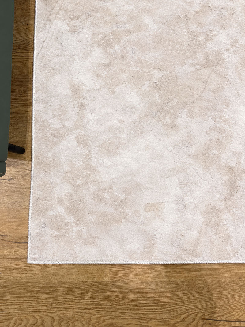 Yara schlichter, moderner, weicher und glänzender Teppich in Beige