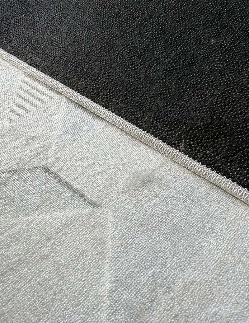Yara schlichter, moderner, weicher und glänzender Teppich in Beige