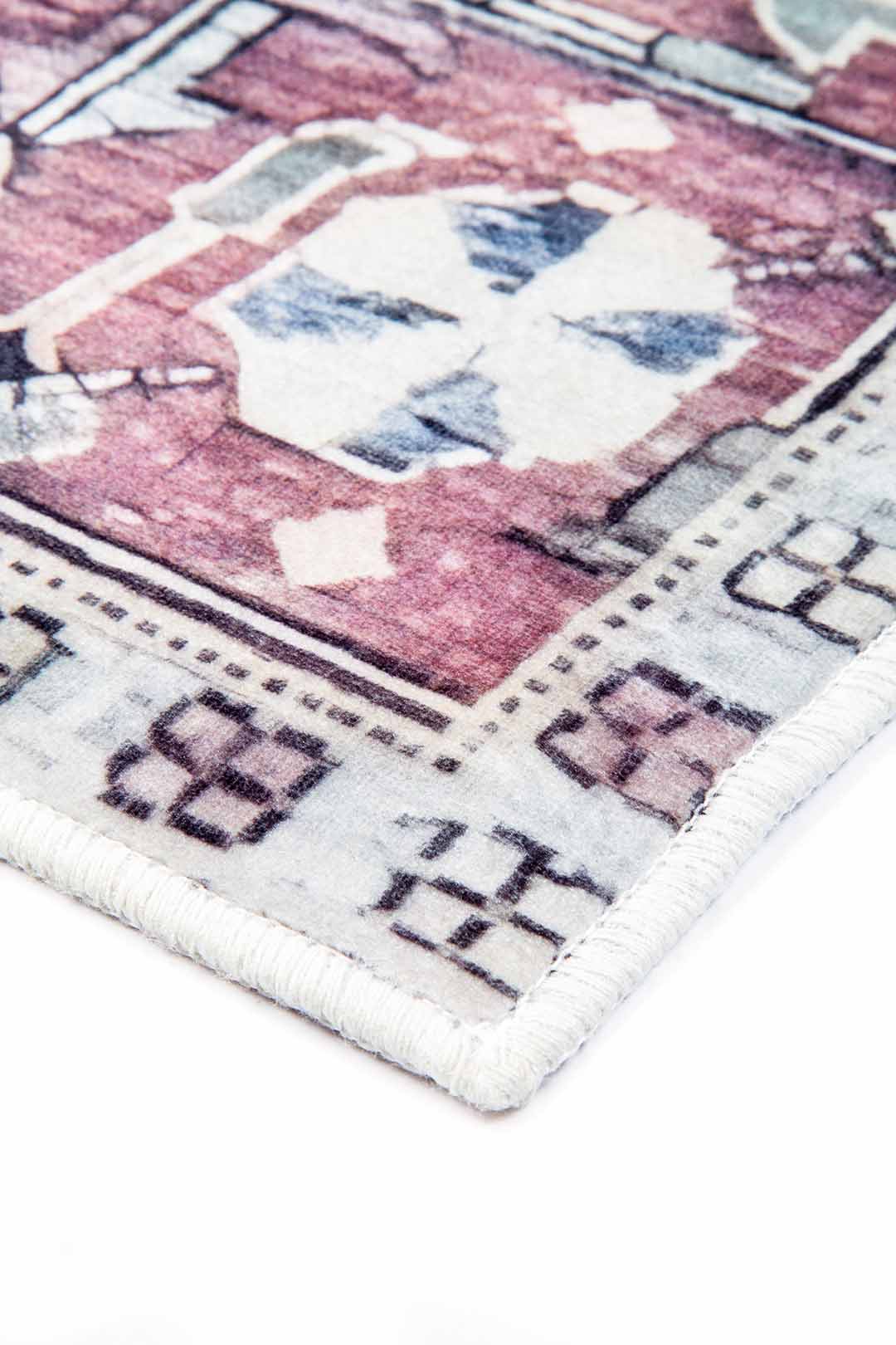 Rózsaköd – Vintage Török Mintás Szőnyeg