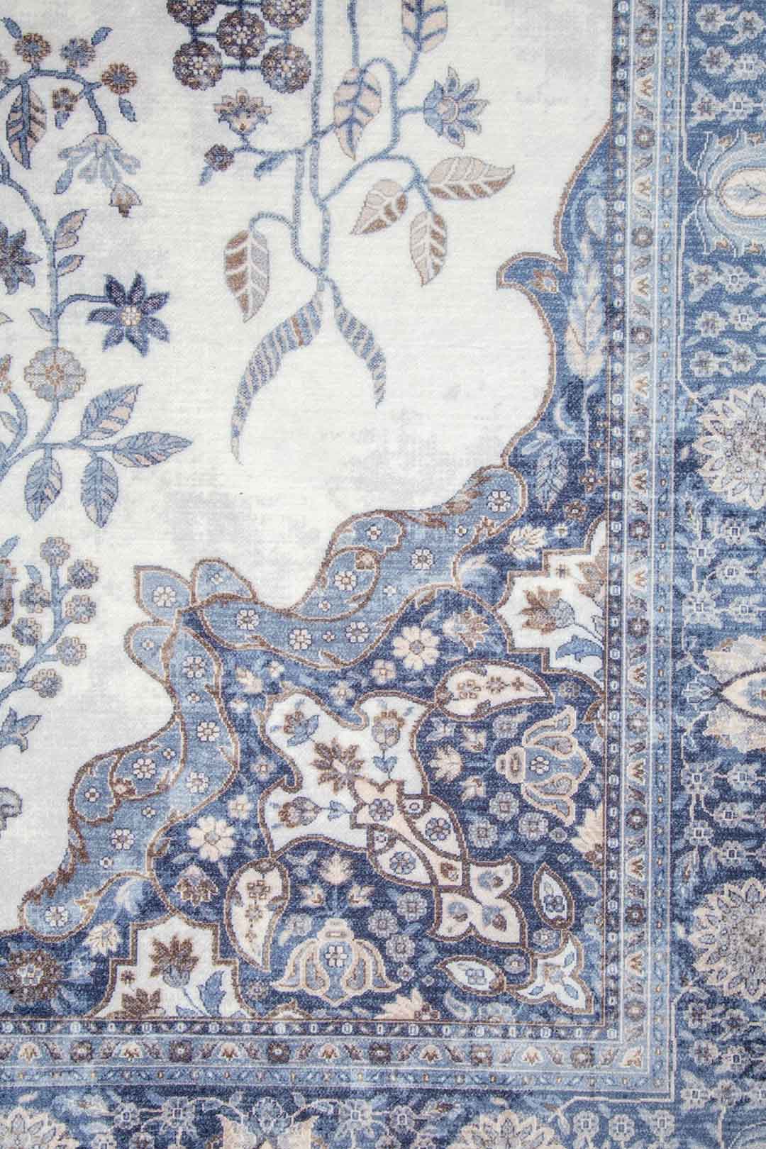 Kék Elegancia – Klasszikus Virágmintás Szőnyeg