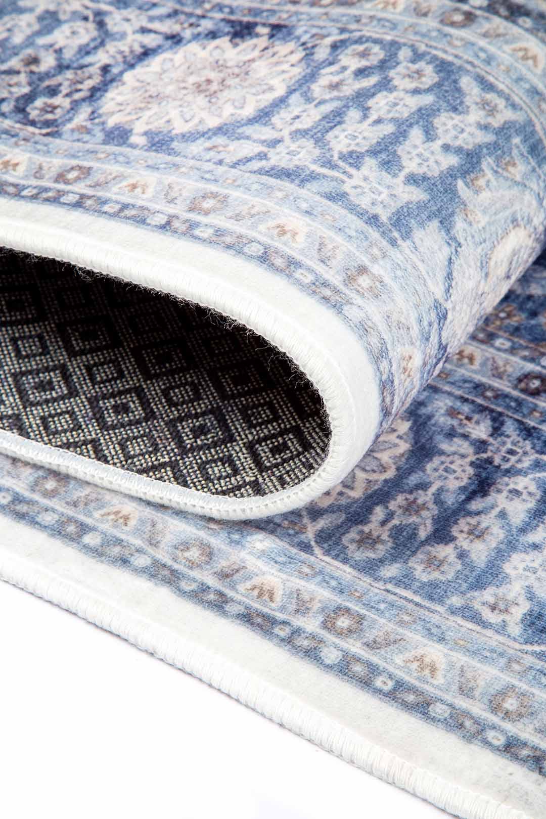 Kék Elegancia – Klasszikus Virágmintás Szőnyeg