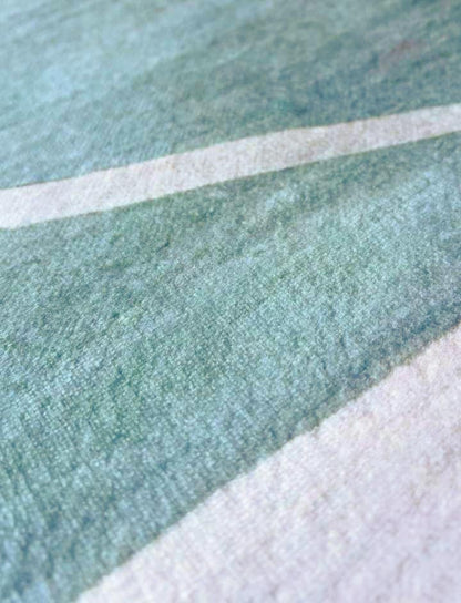 Moderner Teppich mit tropischem Blättermuster – Beige Mint für Wohnzimmer & Schlafzimmer