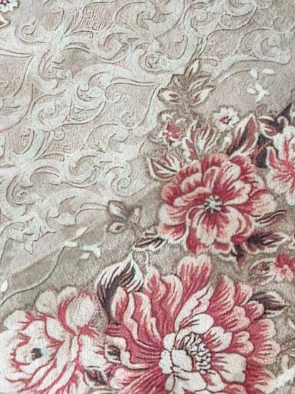 Klassischer Teppich mit Blumenmuster – Beige Rosa Teppich im romantischen Stil